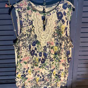 Beautiful Tank by Pale Sky XL